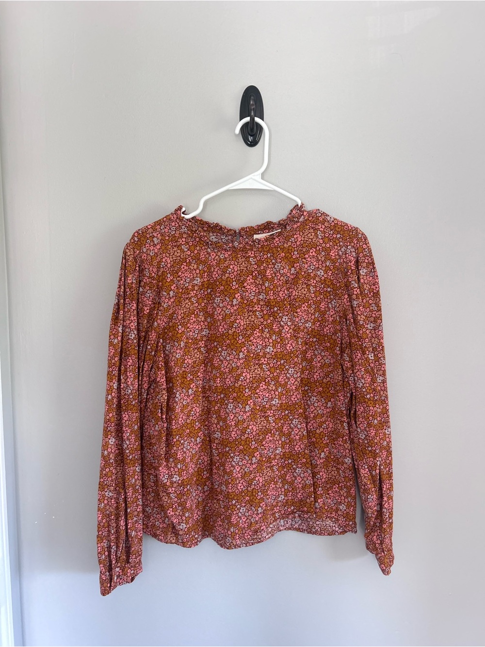 Universal Thread Floral Long Sleeve Blouse, Ruffle Neck, Size L